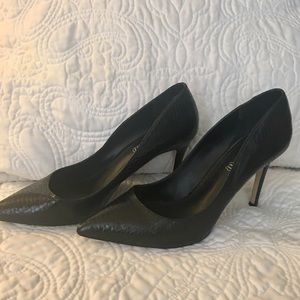 Black Snake Print Pumps / Heels